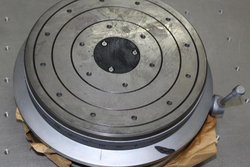 誘偏激光發(fā)射角度測(cè)試系統(tǒng)