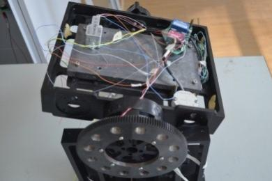 多驅(qū)動模式伺服實驗平臺2013