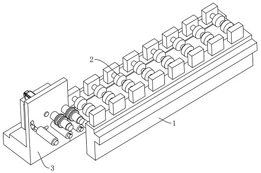 一種薄板輥軋成型設備